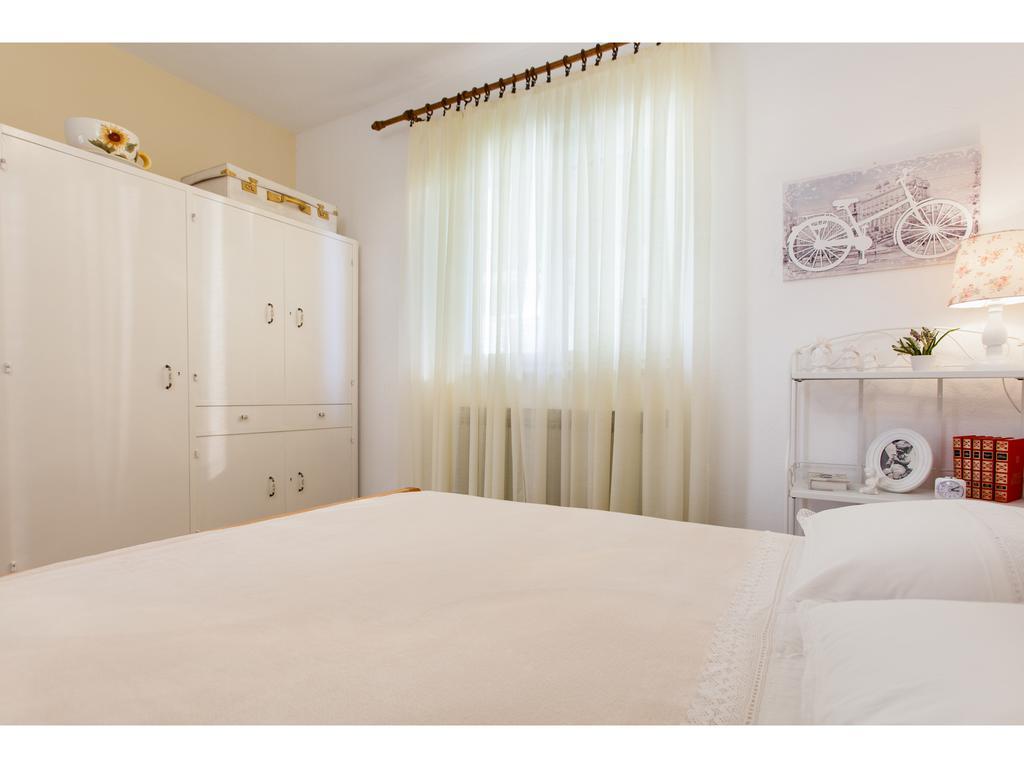 Holiday Home Vallis Povlja  Bagian luar foto