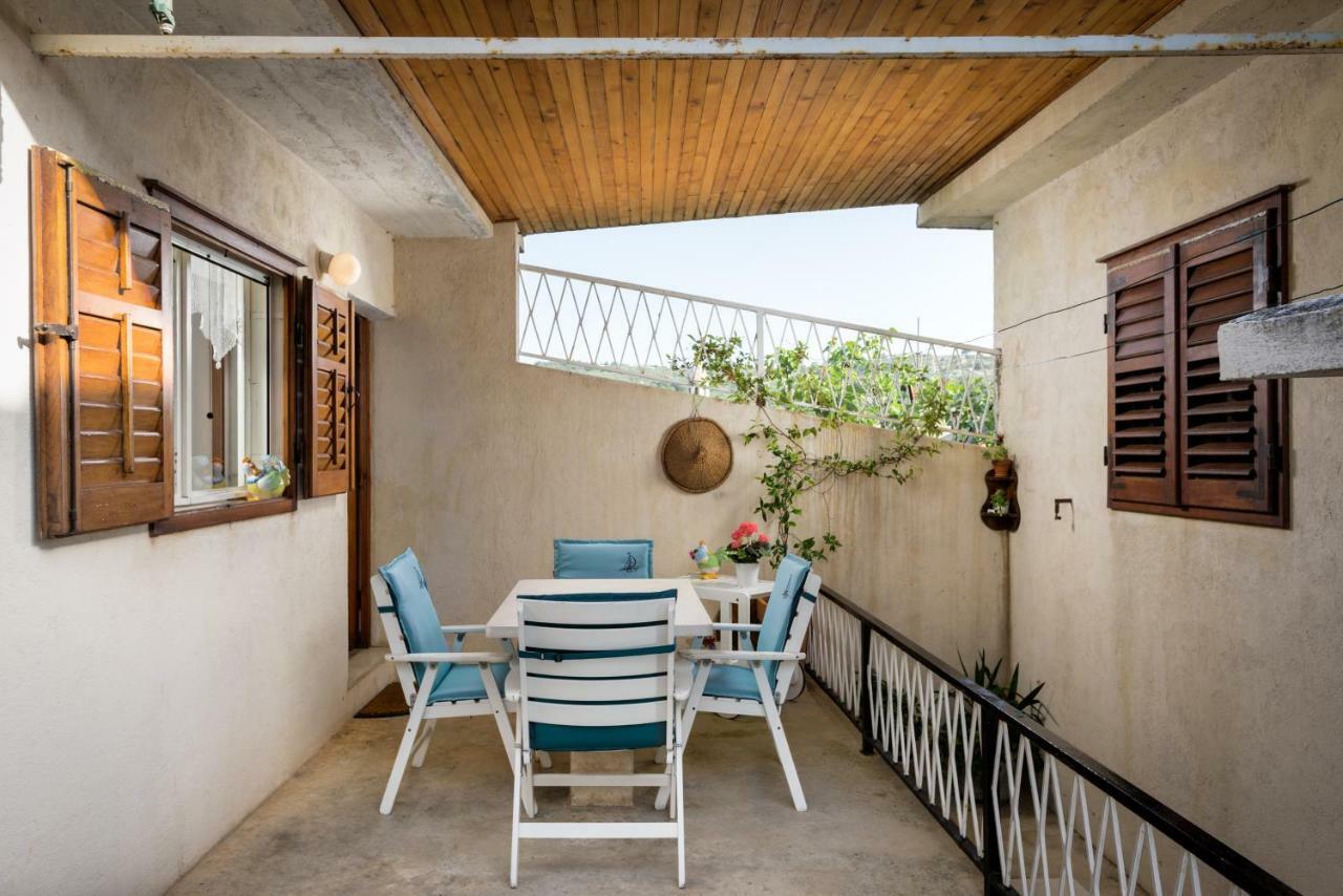 Holiday Home Vallis Povlja  Bagian luar foto